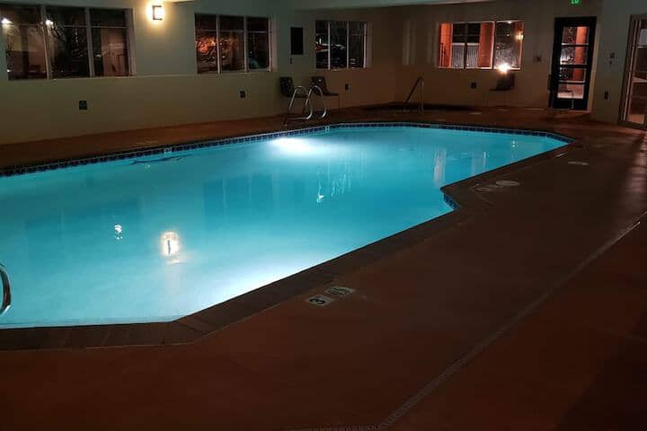 Pool 32 of 41